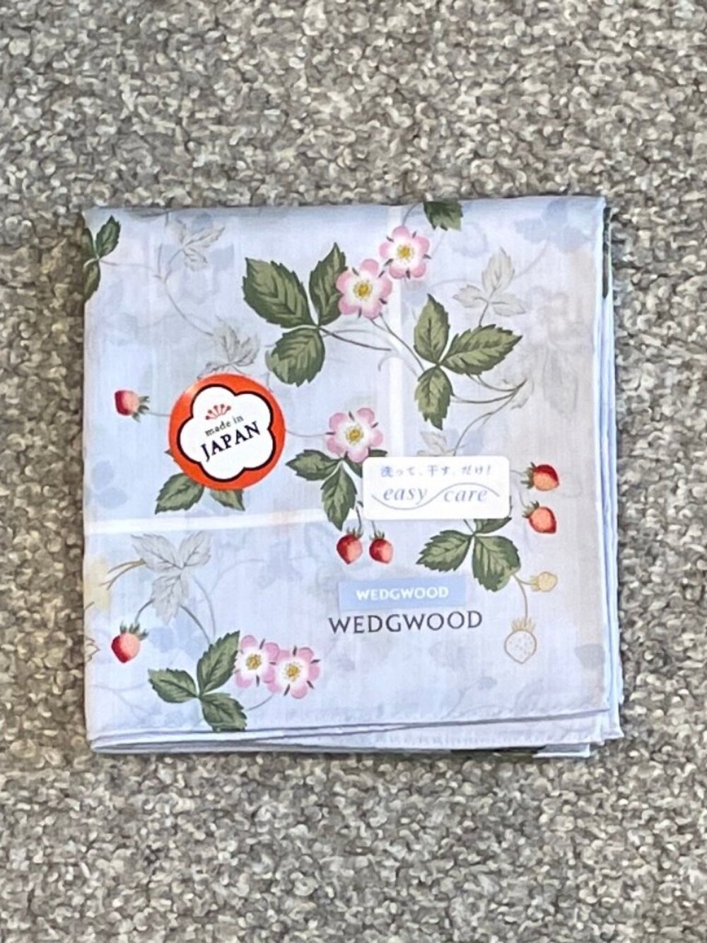 Wedgwood Japan Blue Floral Print Handkerchief - NWT - Picture 2 of 10